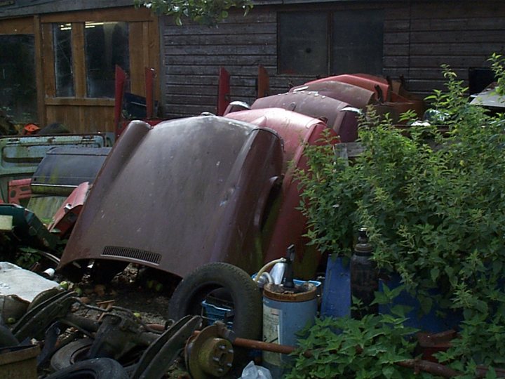 Classics left to die/rotting pics - Vol 2 - Page 241 - Classic Cars and Yesterday's Heroes - PistonHeads