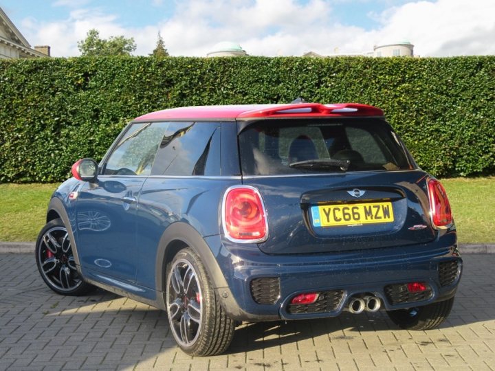 lapisluxury blue with red roof anyone seen it in the flesh? - Page 1 - New MINIs - PistonHeads