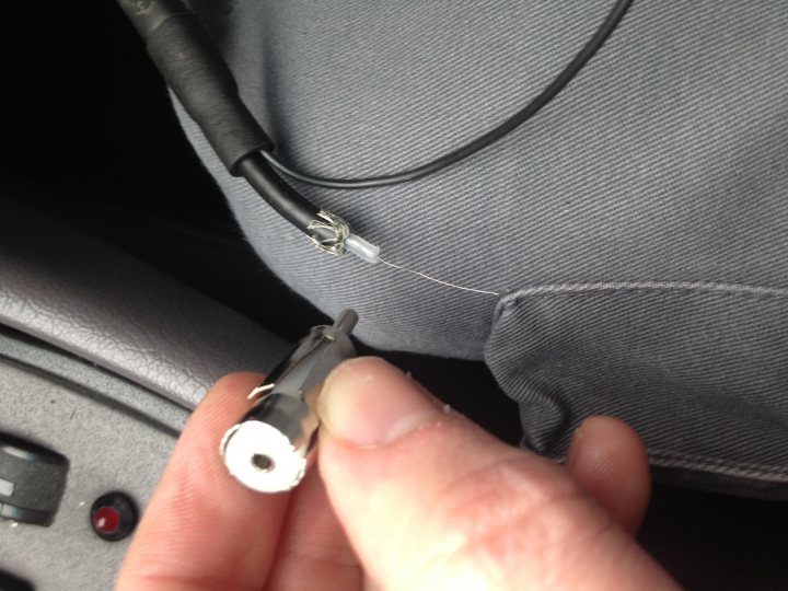 Help to repair fm antenna please - Page 1 - In-Car Electronics - PistonHeads
