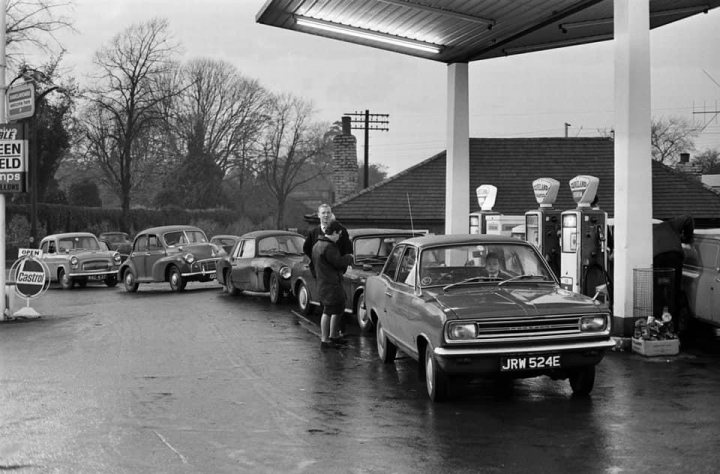 A 'period' classics pictures thread (Mk II) - Page 264 - Classic Cars and Yesterday's Heroes - PistonHeads UK