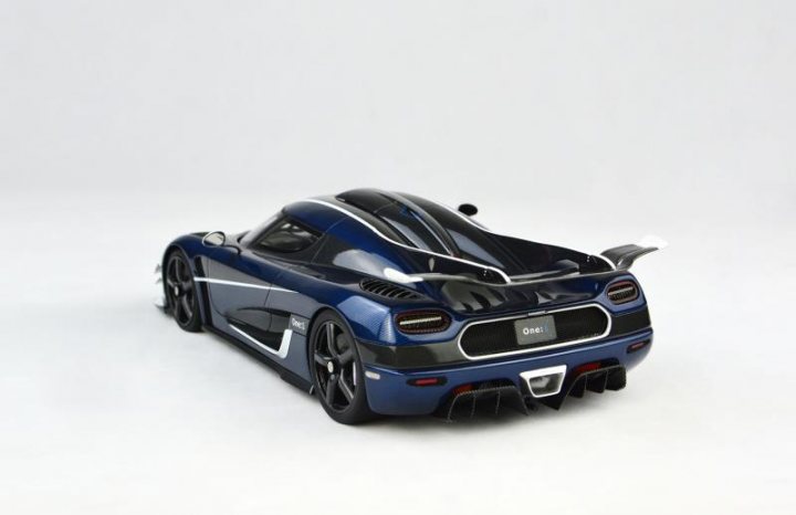 My pets story,1:18 Koenigsegg One 1 carbon blue - Page 1 - Scale Models - PistonHeads