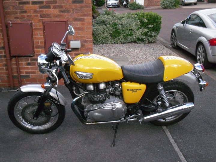 Triumph Thruxton, any Owner's thoughts? - Page 1 - Biker Banter - PistonHeads