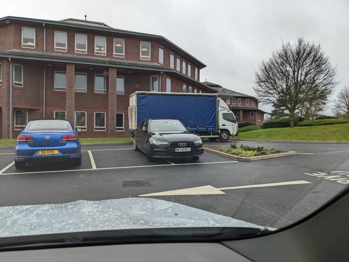 The BAD PARKING thread [vol4] - Page 460 - General Gassing - PistonHeads UK
