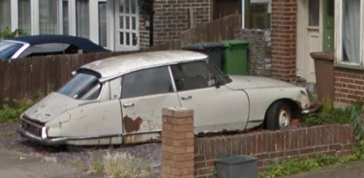 Spotted Ordinary Abandoned Vehicles - Page 49 - General Gassing - PistonHeads