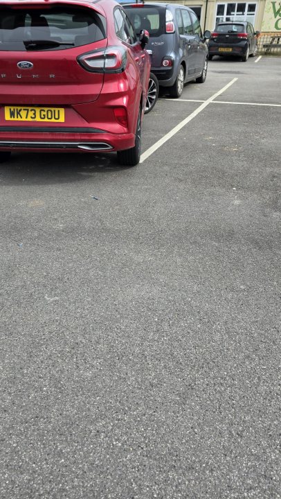 The BAD PARKING thread [vol4] - Page 730 - General Gassing - PistonHeads UK