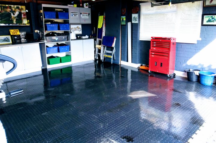 Who has the best Garage on Pistonheads???? - Page 282 - General Gassing - PistonHeads