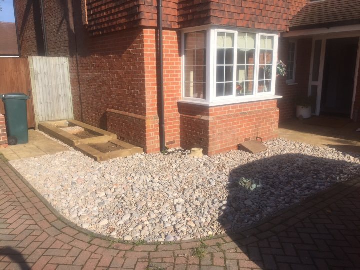 Where to buy garden stone ball? - Page 1 - Homes, Gardens and DIY - PistonHeads