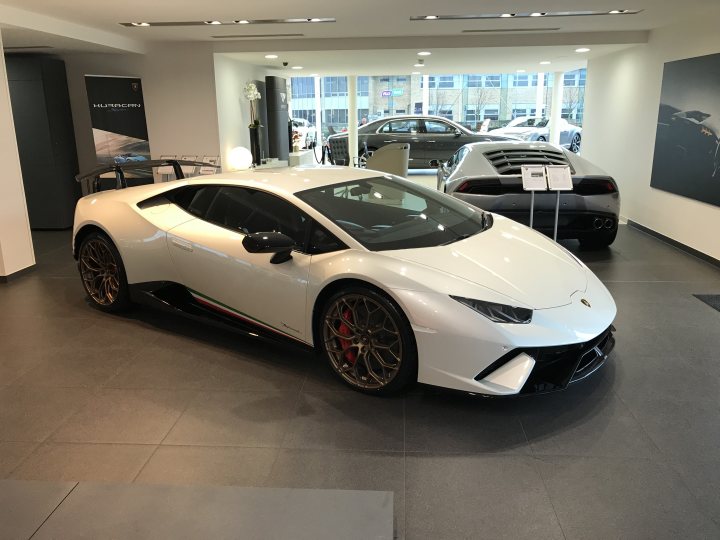 Anybody had their Performante delivered yet?? - Page 1 - Gallardo/Huracan - PistonHeads