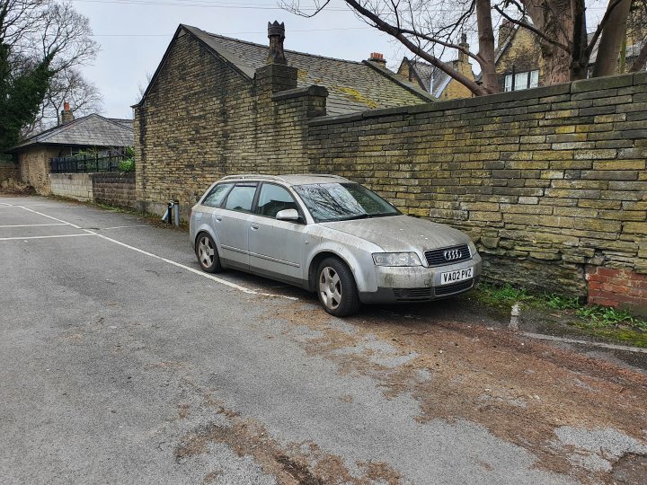 Spotted Ordinary Abandoned Vehicles - Page 81 - General Gassing - PistonHeads UK