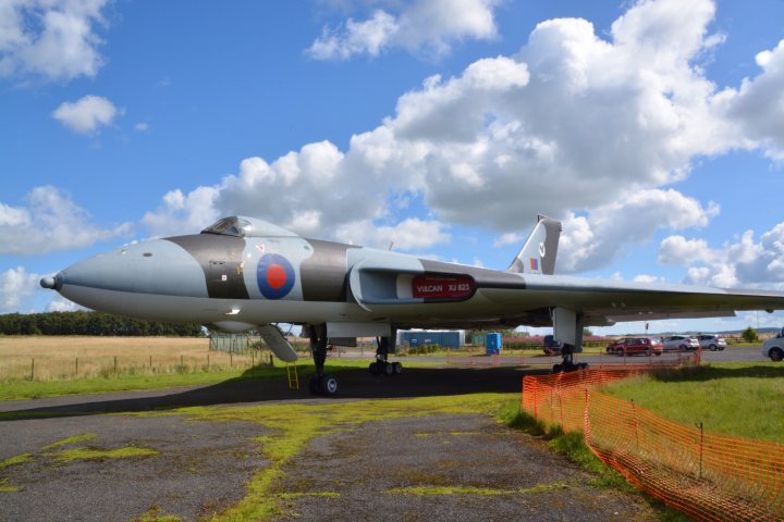 XH558.......... - Page 318 - Boats, Planes & Trains - PistonHeads