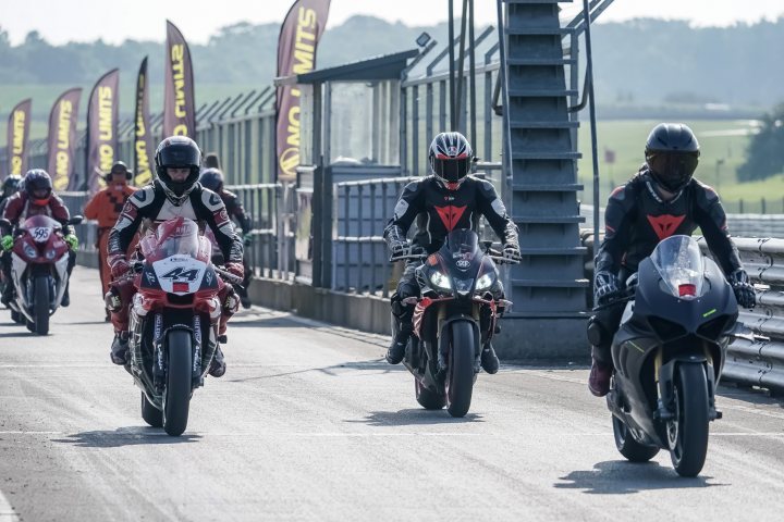 the bb trackday thread.   - Page 461 - Biker Banter - PistonHeads UK