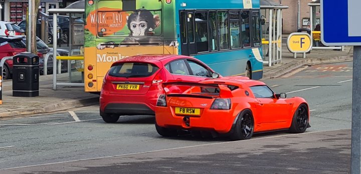 Supercars spotted, some rarities (vol 7) - Page 343 - General Gassing - PistonHeads UK
