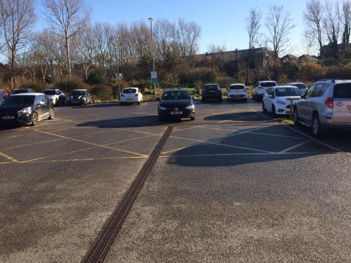 The BAD PARKING thread [vol4] - Page 266 - General Gassing - PistonHeads