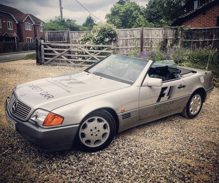 RE: Mercedes-Benz 500 SL: Spotted - Page 2 - General Gassing - PistonHeads