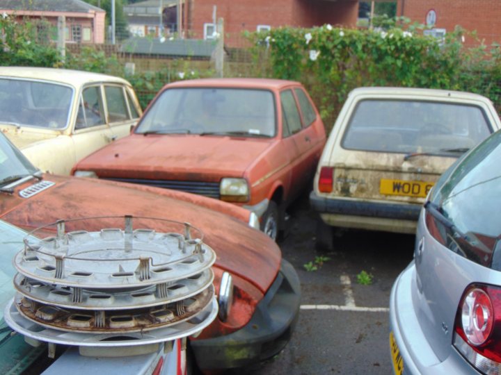 Classics left to die/rotting pics - Vol 2 - Page 91 - Classic Cars and Yesterday's Heroes - PistonHeads