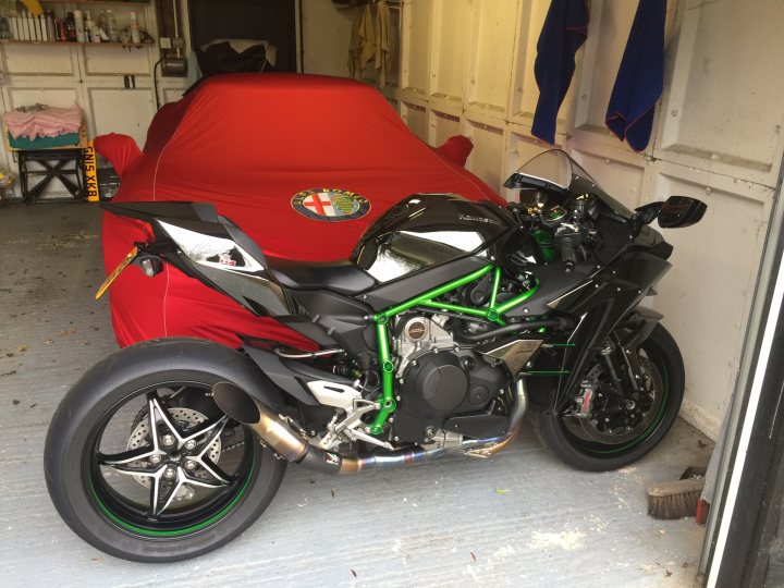 Any Owners of the Kawasaki H2 on here.  - Page 1 - Biker Banter - PistonHeads