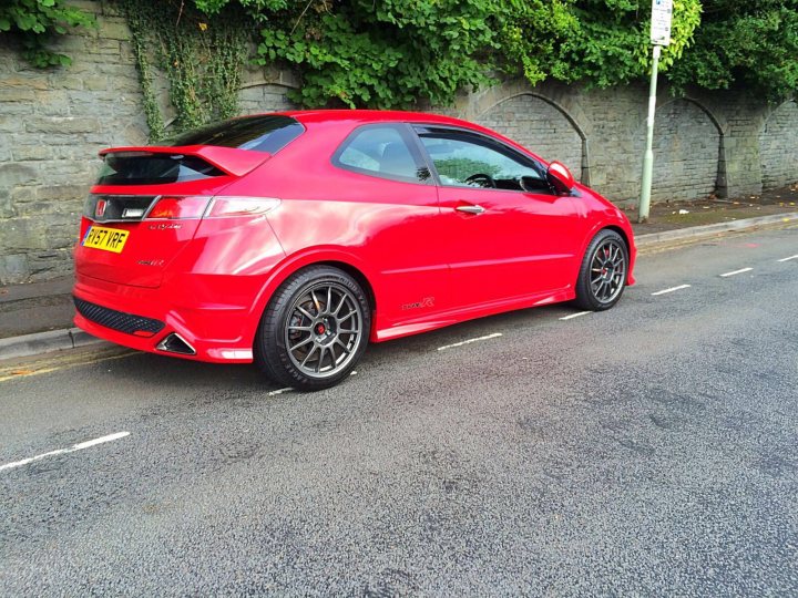 FN2 Civic Type R - small wheels, fat tyres - Page 1 - Honda - PistonHeads