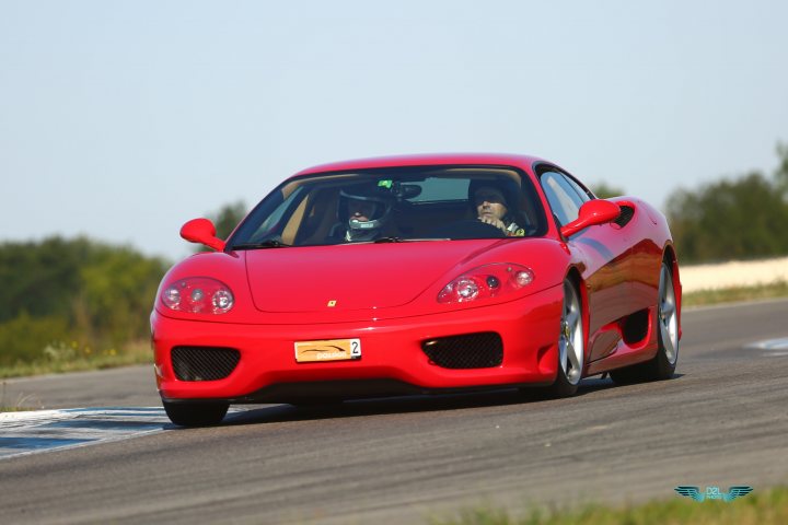 Tracking a super car. - Page 3 - Supercar General - PistonHeads