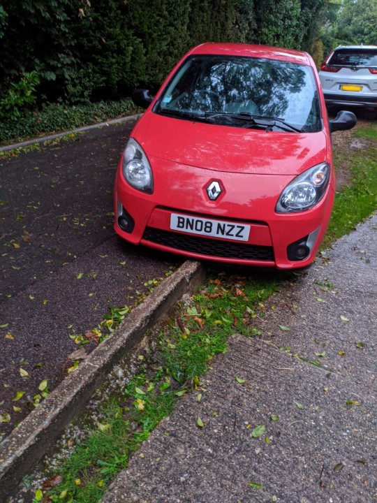 The BAD PARKING thread [vol4] - Page 335 - General Gassing - PistonHeads