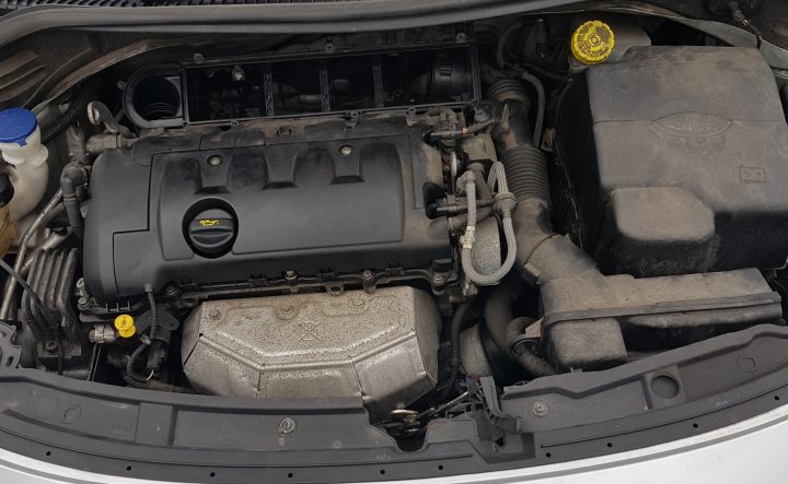 Help finding throttle body on Peugeot 207 1.4 petrol 08 plat - Page 1 - Home Mechanics - PistonHeads