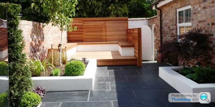 Rendered White Garden Wall Ideas How, How To Build A Breeze Block Garden Wall