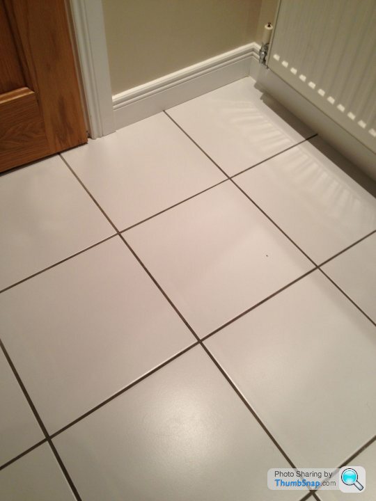 White Floor Tiles Grout, How To Grout Floor Tile