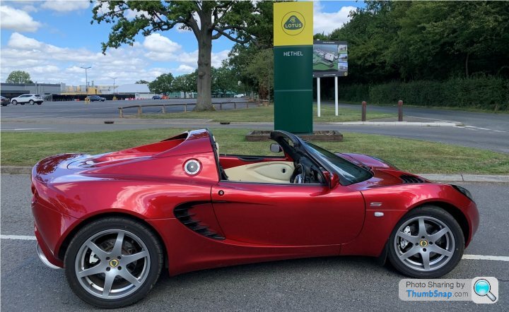 Last-ever Lotus Elise goes to its namesake - PistonHeads UK