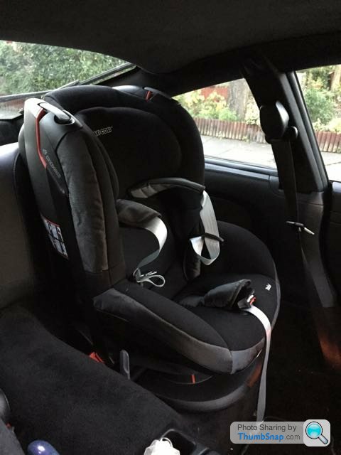 Britax 2 way outlet elite halfords