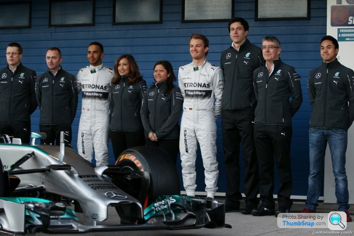 Куртка Mercedes AMG Petronas Formula one Team