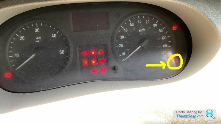 Justerbar passager historie Urgent! Mot and Dash warning lights - Page 1 - General Gassing -  PistonHeads UK