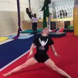 This girl splits