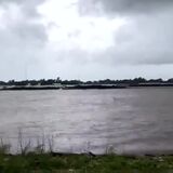 Hurricane Laura was so powerful that it reversed the flow of the Mississippi River. Time-lapse footage shows a barge fighting against the inland flow as it tries to go downstream.