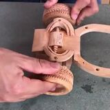 Carving a Land Cruiser into wood (by Woodworking Art)