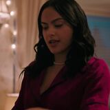 Camila Mendes